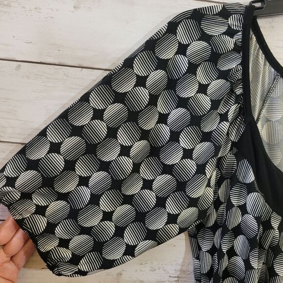 Boutique Brand Heart Soul Peasant Style Top in Geometric Print Size Medium - Picture 4 of 7